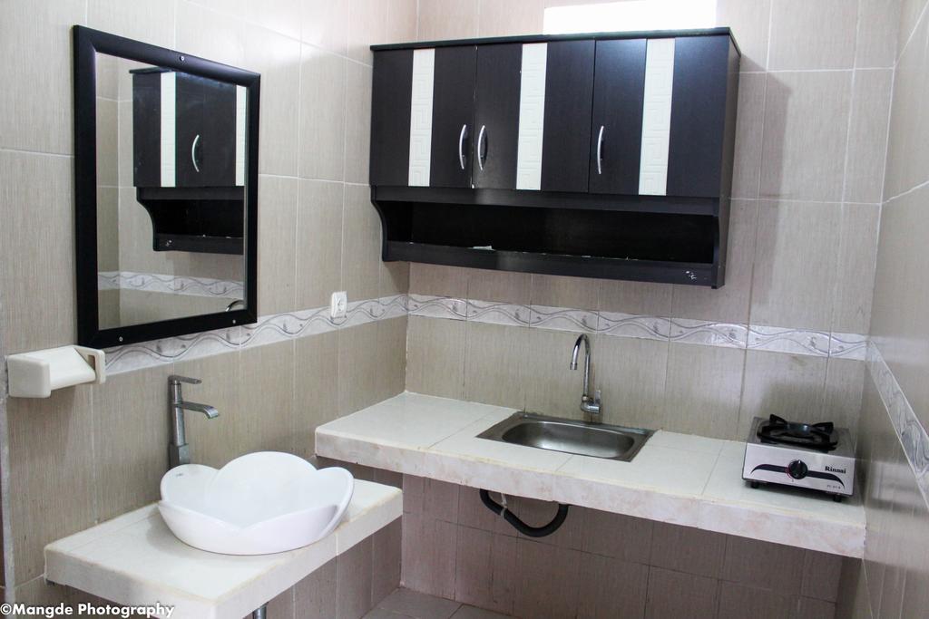 Medal Jaya Hostel & Room نوسا ليمبونغان المظهر الخارجي الصورة