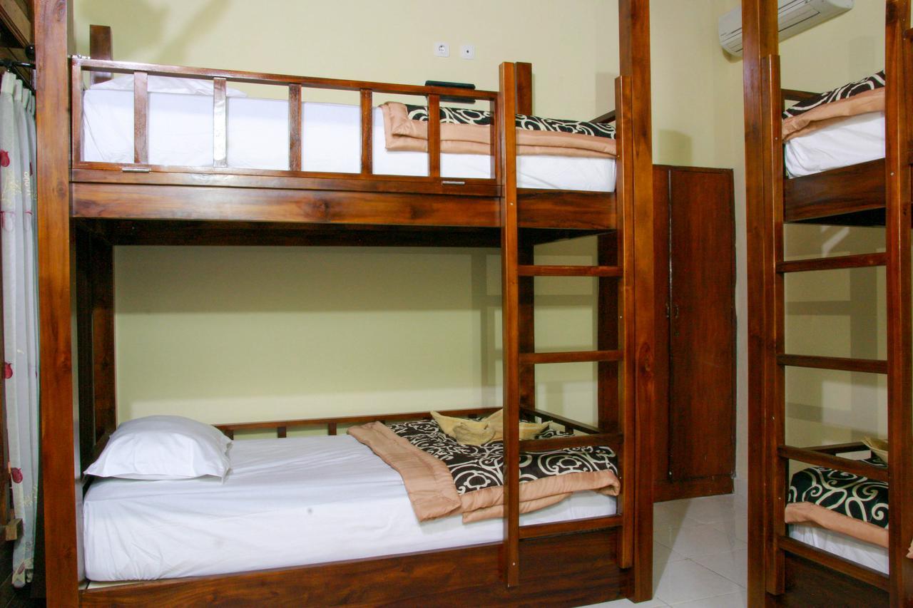 Medal Jaya Hostel & Room نوسا ليمبونغان المظهر الخارجي الصورة